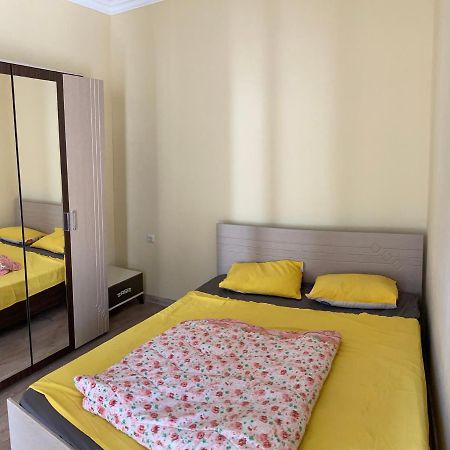 Big, Comfortable Apartment In Batumi Near The Sea Luaran gambar