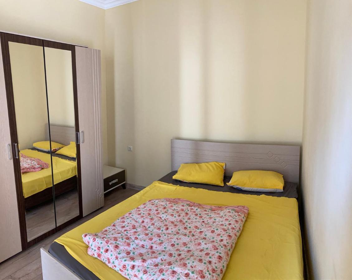 Big, Comfortable Apartment In Batumi Near The Sea Luaran gambar